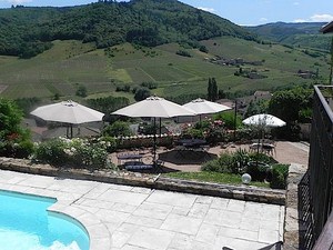 chambres d'hotes Monde du DOM Vaux en Beaujolais Clochemerle France